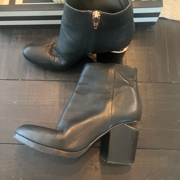 Alexander Wang Gabi Cut out Heel M3 Bootie Black Rose Gold 36 - Picture 5 of 14